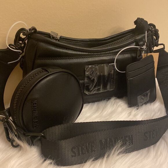 NWT Steve Madden Crossbody Bag w/AirPod Pouch - Picture 5 of 16